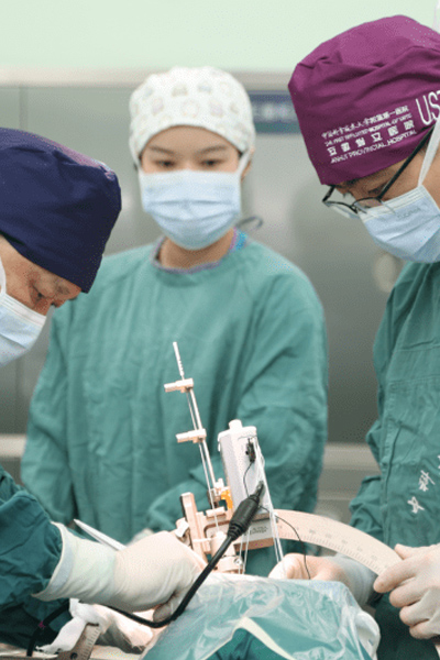 全球首例！浙江帕金森病患者在安徽成功接受最新一代脑起博器治疗