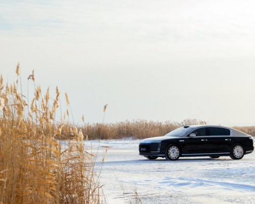 尊界S800：用顶尖科技，保障冰雪路上的每一次安全