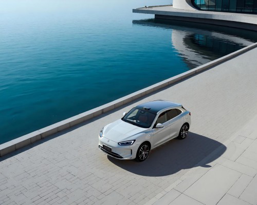 不看参数看体验：问界M5 Ultra与特斯拉Model Y怎么选？